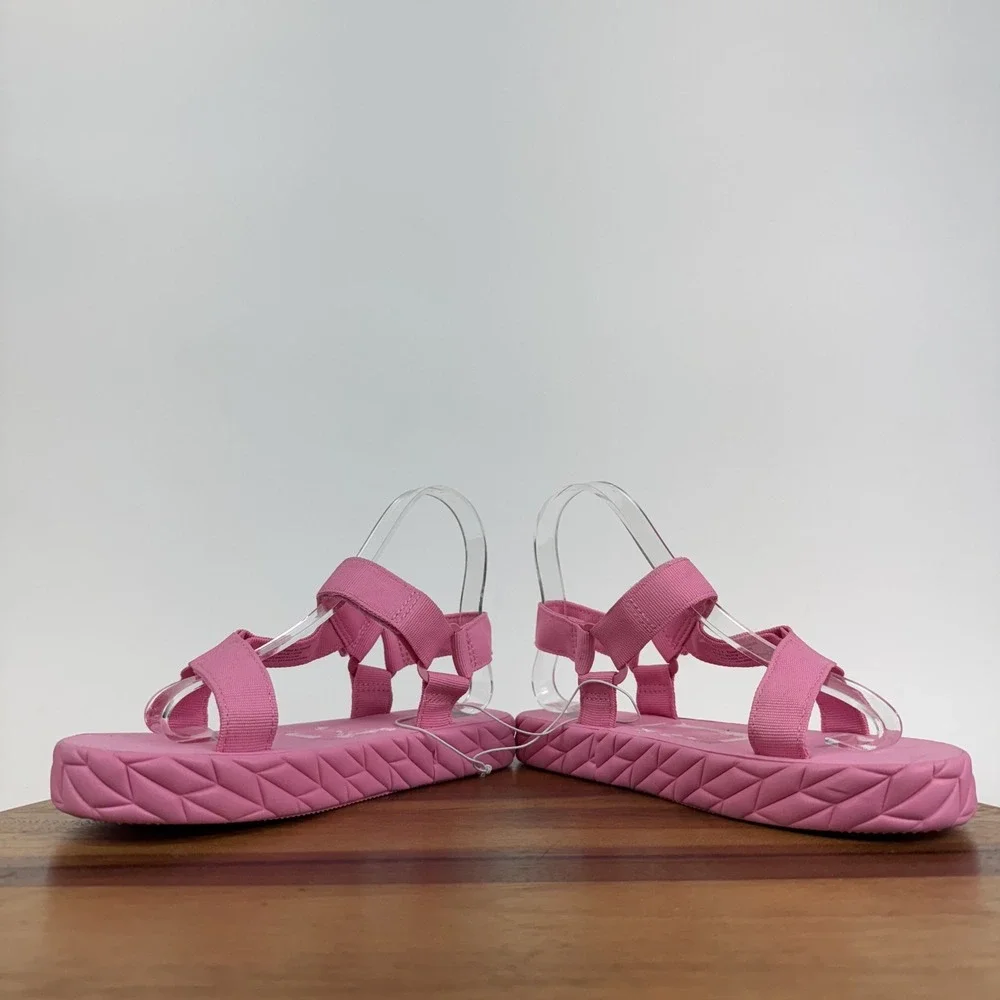 New NWOB Big Kids Dolce Vita Zaidey Strappy Platform Pink Sandals Size 4 Y‎